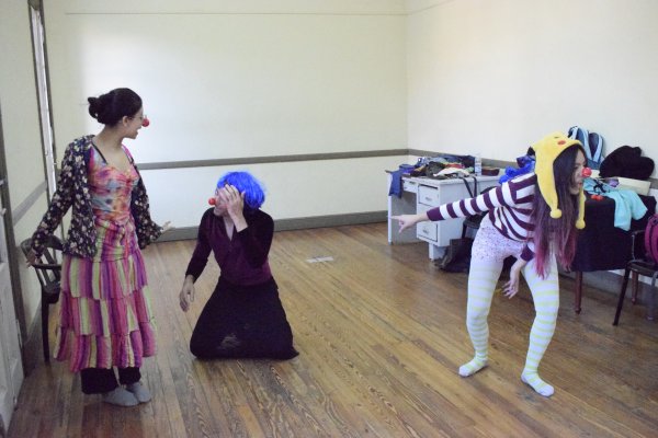 Los clowns del CCU en la Junin