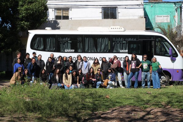 Visita de estudiantes de la FADyCC al CPD Corazón de niño 