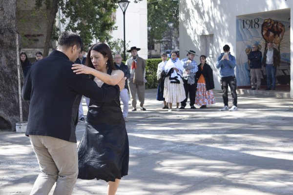 Taller de Danzas en Medicina
