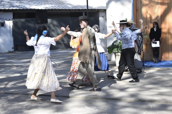 Taller de Danzas en Medicina