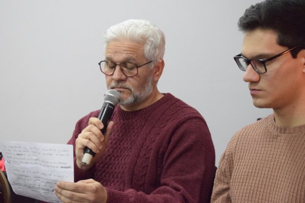 Quién nos manda?