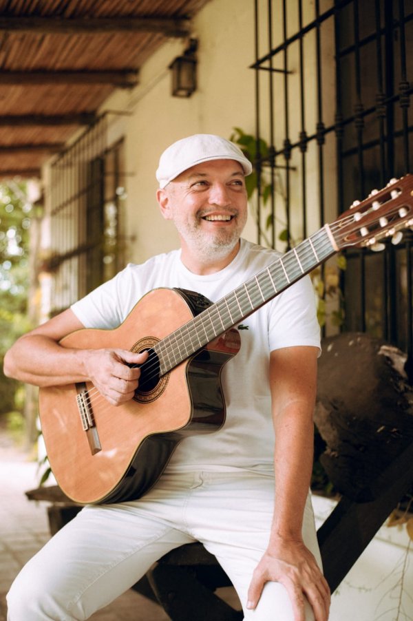Canción de las dos orillas: Canción nueva correntina y la Trova chaqueña