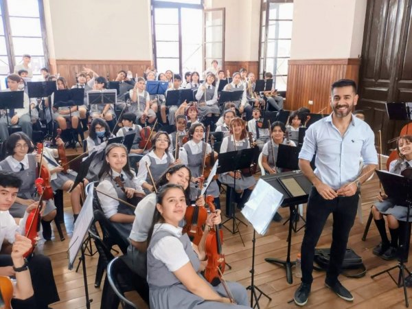 Celebración del Día Nacional del Chamamé   con los alumnos del Instituto de la música 